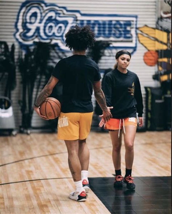 Is Jada Williams Related To Mikey Williams? Basketball Runs In This Family, Are They Brother and Sis
